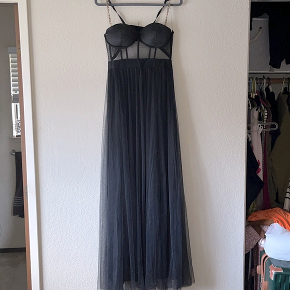 NWOT ⭐️Knock Out Gold Chain Corset Maxi Dress - Picture 4 of 12